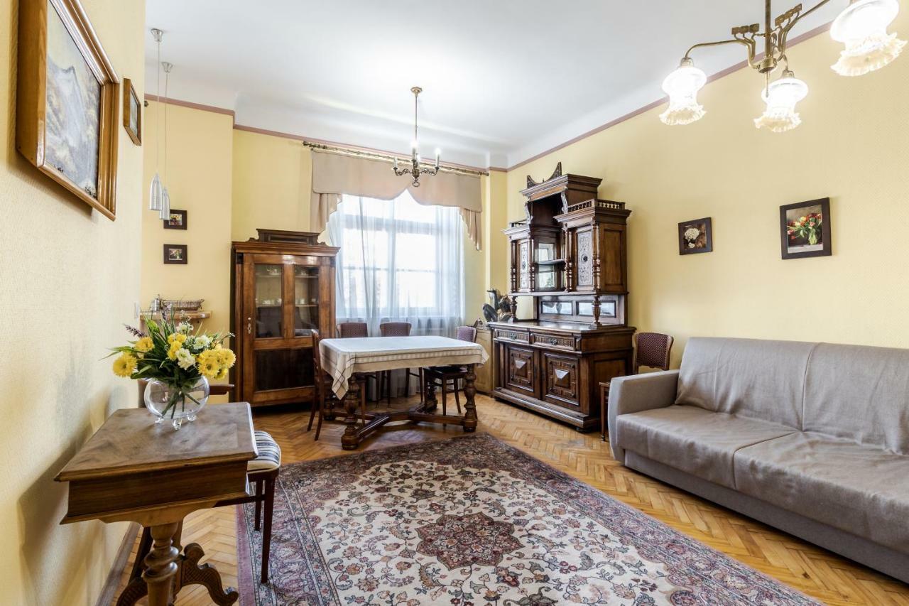 George Apartment Lviv Exterior photo