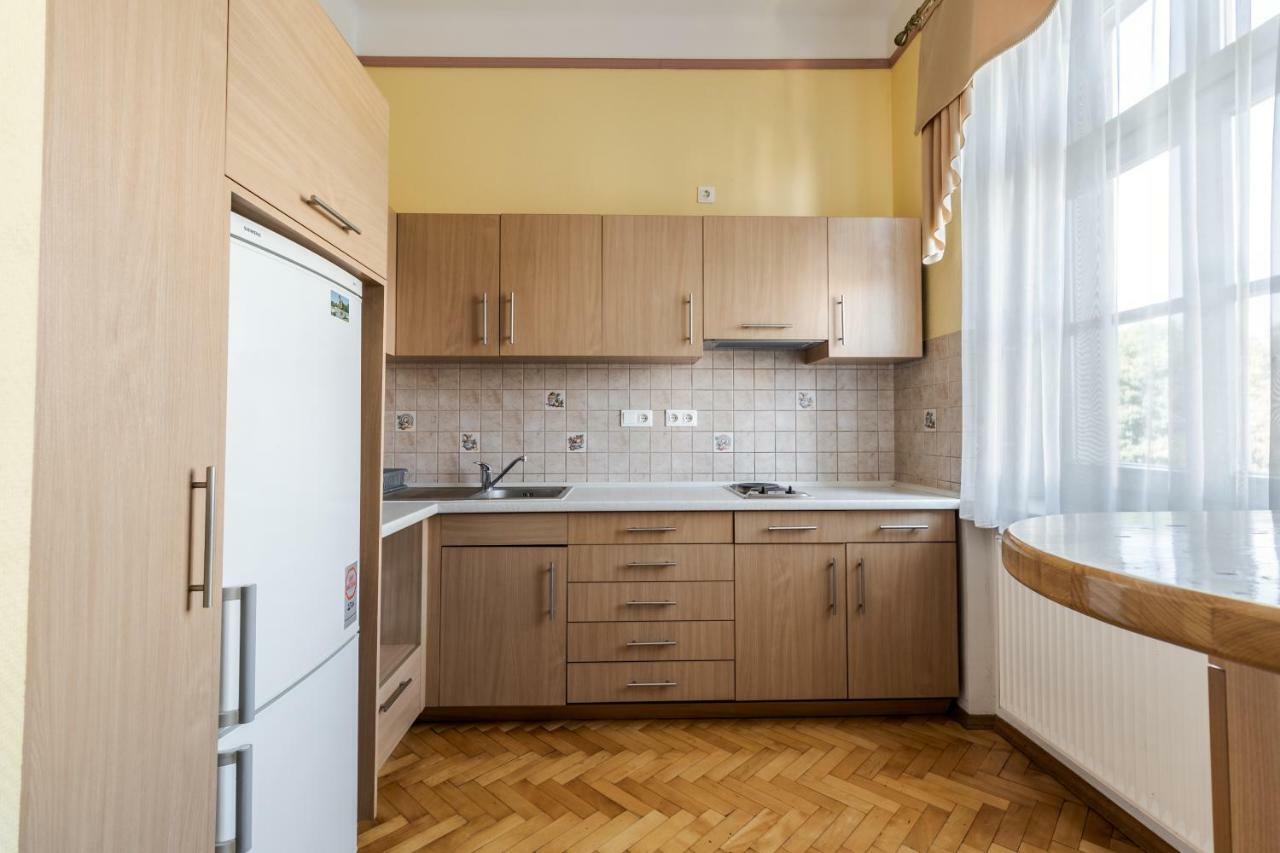 George Apartment Lviv Exterior photo